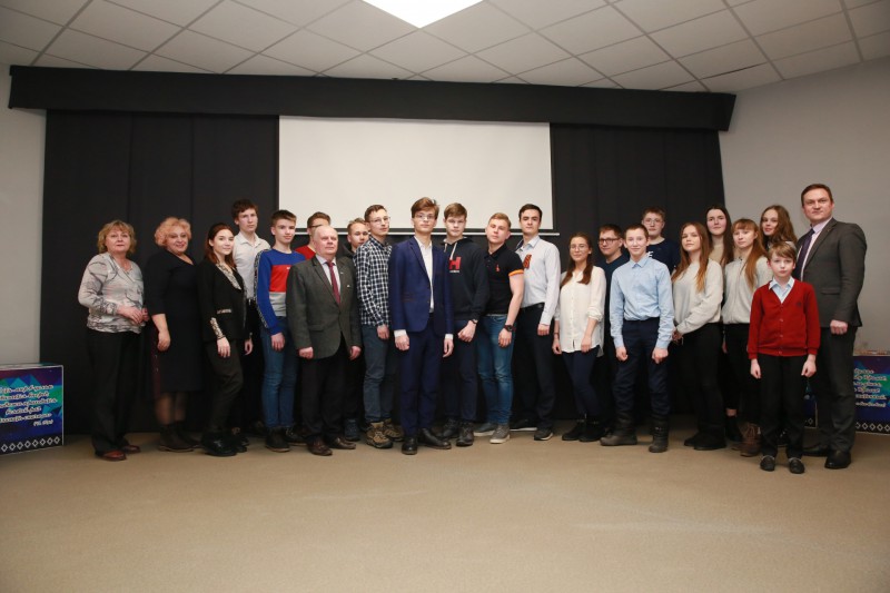 В Усинске прошел второй этап конкурса на знание "Истории Победы"

 