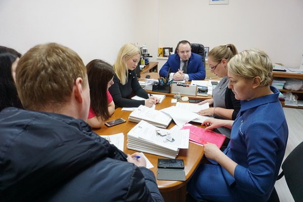 В Сыктывкаре ряд управляющих компаний и должностных лиц оштрафовали за нечищеные дворы и крыши