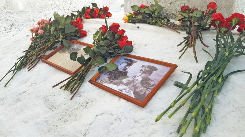 В Воркуте восстановили памятник летному экипажу полярной авиации