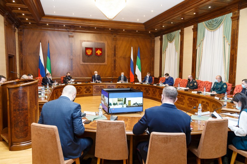 Владимир Уйба провел заседание Антинаркотической комиссии в Коми