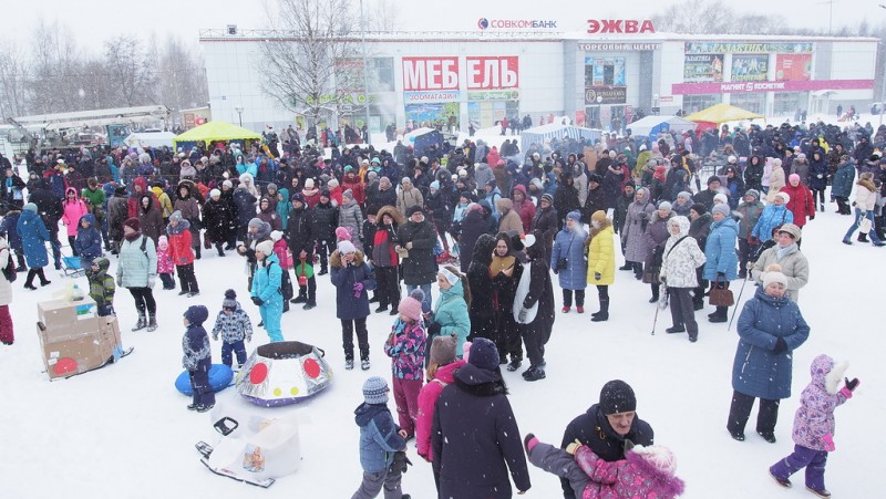 Как Монди СЛПК помогает Эжве: культура, спорт и витаминизация детей

 

