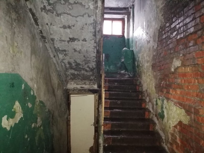 В Печоре "ледяной" подъезд отогрели тепловыми пушками