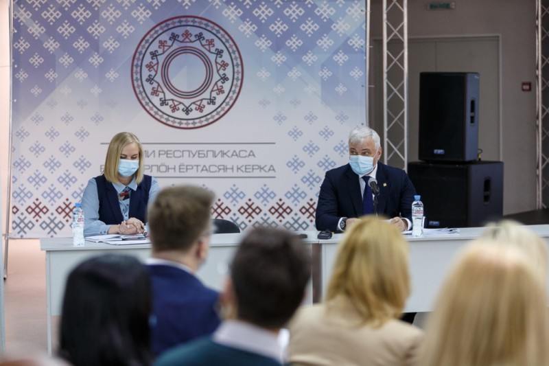 Глава Коми провел заседание Совета по делам инвалидов