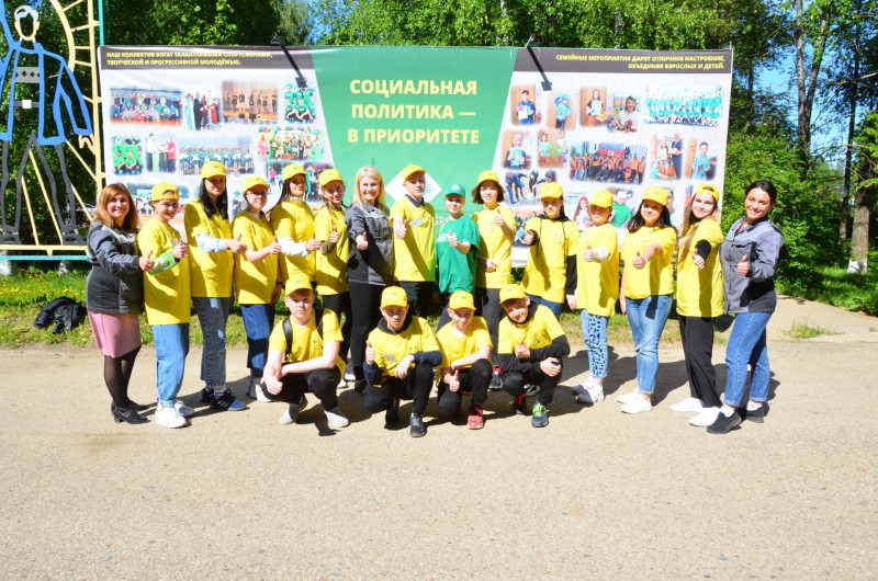 На Жешартском ЛПК приступил к работе юбилейный трудовой отряд подростков "Чистый Жешарт"

