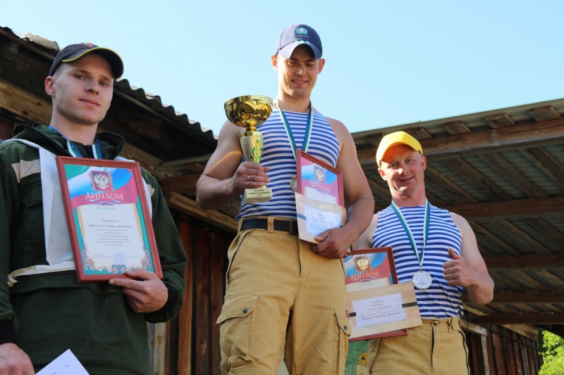 В Коми выбрали лучшего лесного пожарного 2021 года

