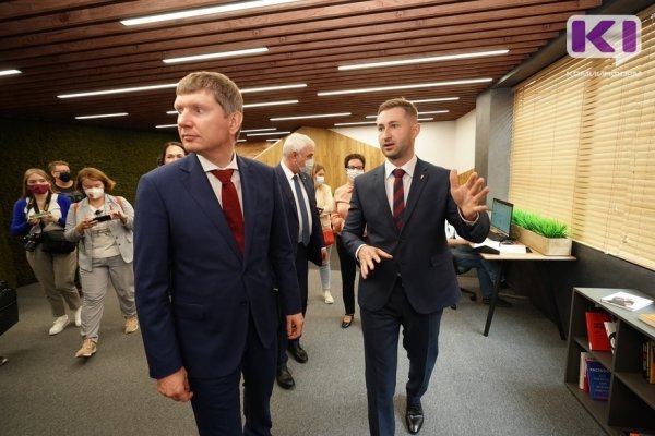 Министр экономического развития РФ Максим Решетников осмотрел центр 