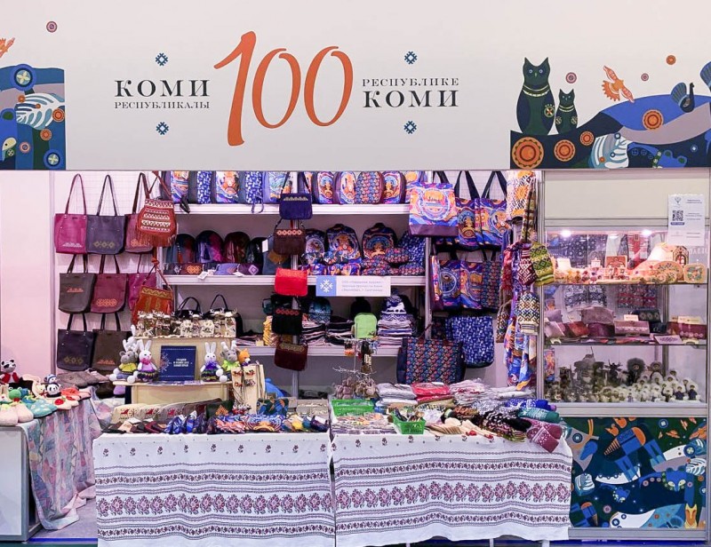 При поддержке "Мой бизнес" Коми мастера региона представили свою продукцию на выставке "Ладья" в Москве