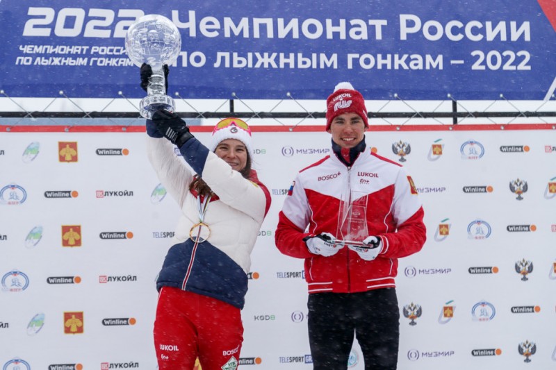 Наталье Непряевой в Коми вручили "Большой хрустальный глобус" за победу в Кубке мира