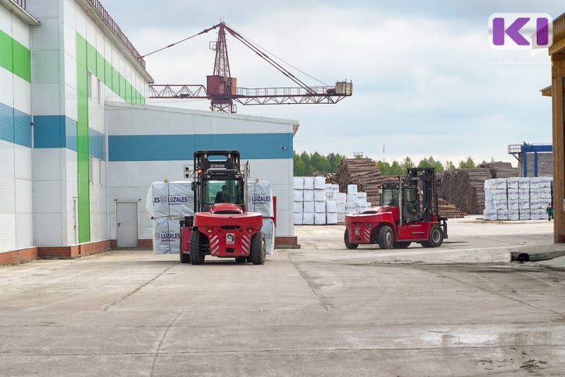 Власти разработали нововведения для снижения цен на продукты и авто