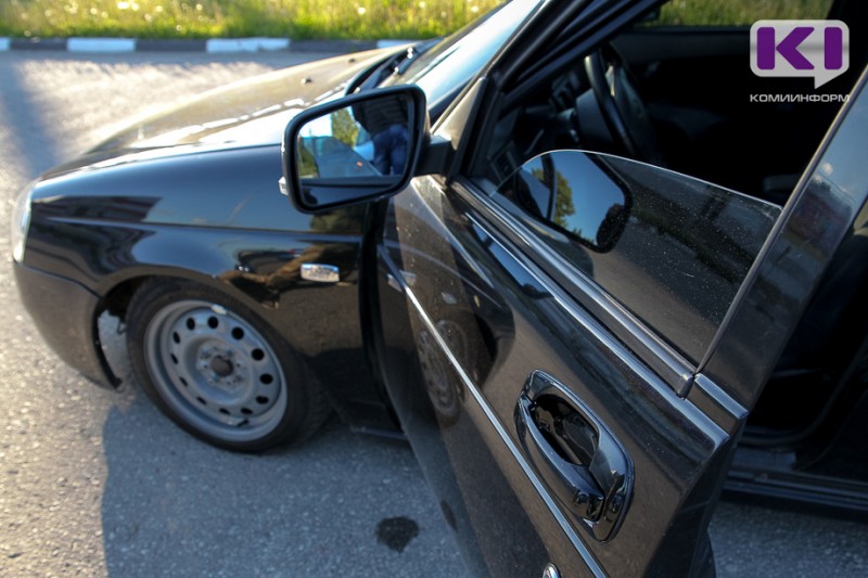 Жителя Эжвы осудили за угон автомобиля и кражу документов

