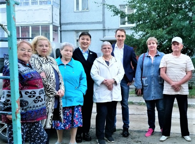 "Единая Россия" дала старт Всероссийскому конкурсу "Лучший дом. Лучший двор"