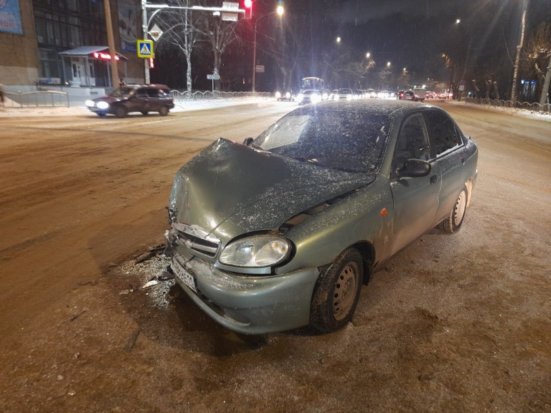 В результате ДТП в Сыктывкаре пострадал несовершеннолетний пассажир