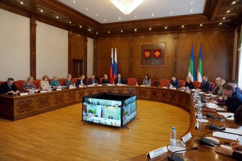 В Правительстве Коми рассказали о грантах семейным фермам и снижении административной нагрузки на бизнес