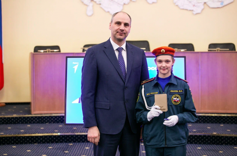 "Движение первых" предложило новый подход к вручению первого паспорта