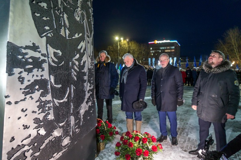 Владимир Уйба почтил память воркутинцев, совершивших трудовой подвиг во время Великой Отечественной войны

