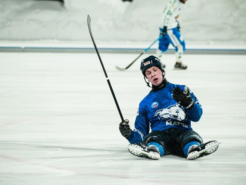 "Строитель-Сыктывкар" потерпел первое в сезоне поражение на домашнем льду