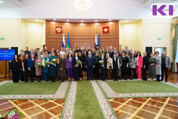 Врио главы Коми Ростислав Гольдштейн вручил правительственные награды журналистам и редакциям СМИ