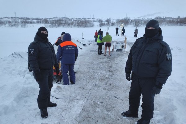 В Коми росгвардейцы обеспечивают охрану общественного порядка во время празднования Крещения Господня

