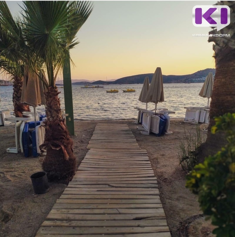 Сыктывкарцы взыскали убытки, неустойку и компенсацию морального вреда с туроператора TEZ TOUR