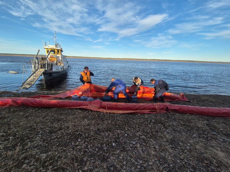 Компания по утилизации судов на Печоре нарушила закон по охране природы 