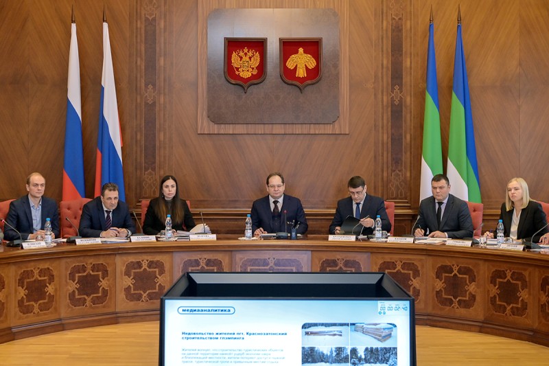 Ростислав Гольдштейн отправил двух зампредов Правительства Коми в Визингу проверить строительство стационара