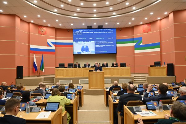 Ростислав Гольдштейн поручил решить проблему с низкой заработной платой работникам социальной отрасли