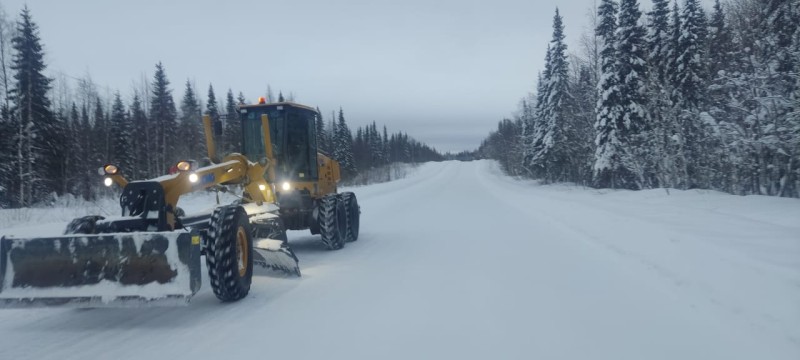 За сутки в Усть-Цилемском районе расчистили от снега 200 километров дорог

