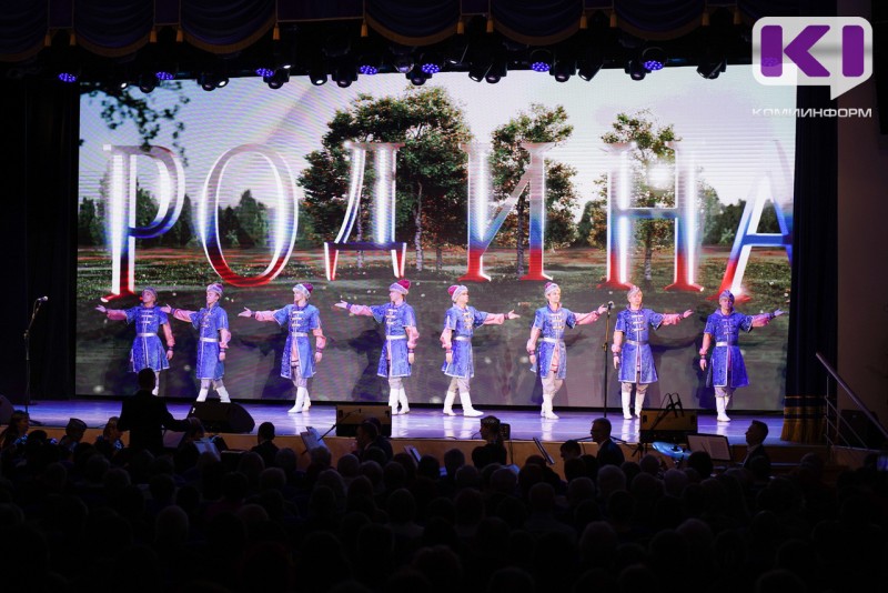 Мы за вас - горой, вы за нас - стеной: Ростислав Гольдштейн вручил медали в честь 80-летия Великой Победы