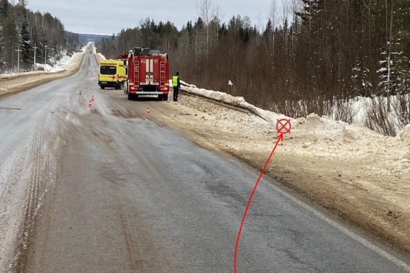 В Сыктывкаре нетрезвый водитель слетел в кювет и перевернул автомобиль
