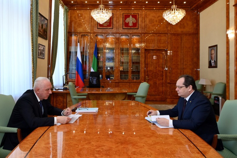 Александр Гуцан прибыл с рабочей поездкой в Сыктывкар