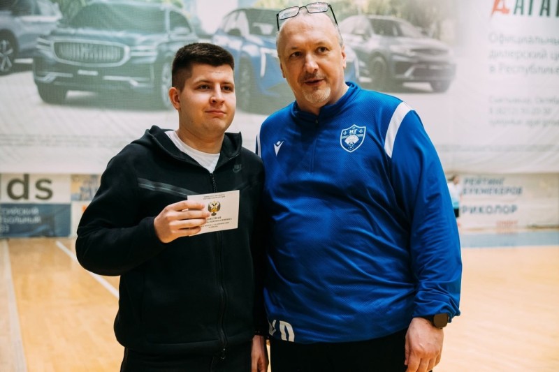 Футболисты "Новой генерация U18" получили "разрядные удостоверения"