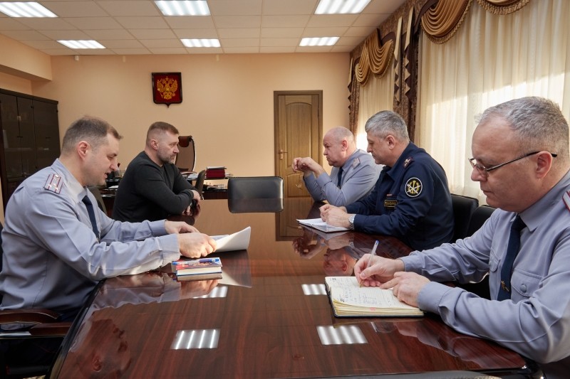 Глава Печоры Олег Шутов и начальник УФСИН Коми Дмитрий Коновалов провели рабочую встречу