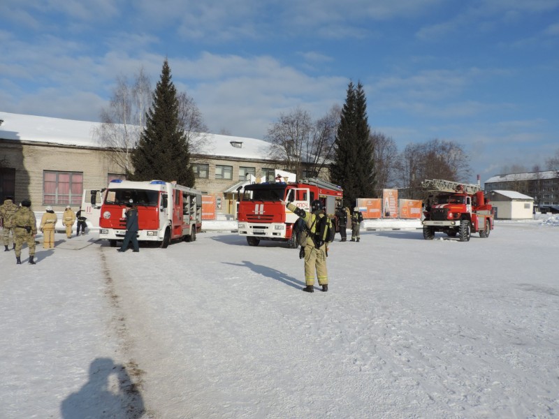 Росгвардия и пожарные провели совместные учения в Сыктывкаре