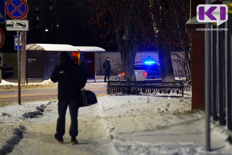 Полицейские Сыктывкара вычислили подростка, который сообщил о минировании школы и торгового центра