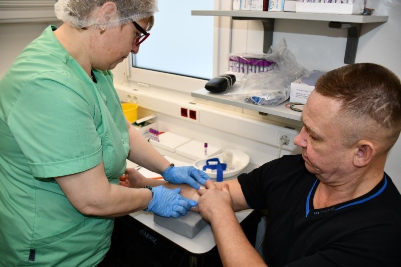 Работники АО "Транснефть - Север" прошли медицинское обследование с использованием мобильного комплекса