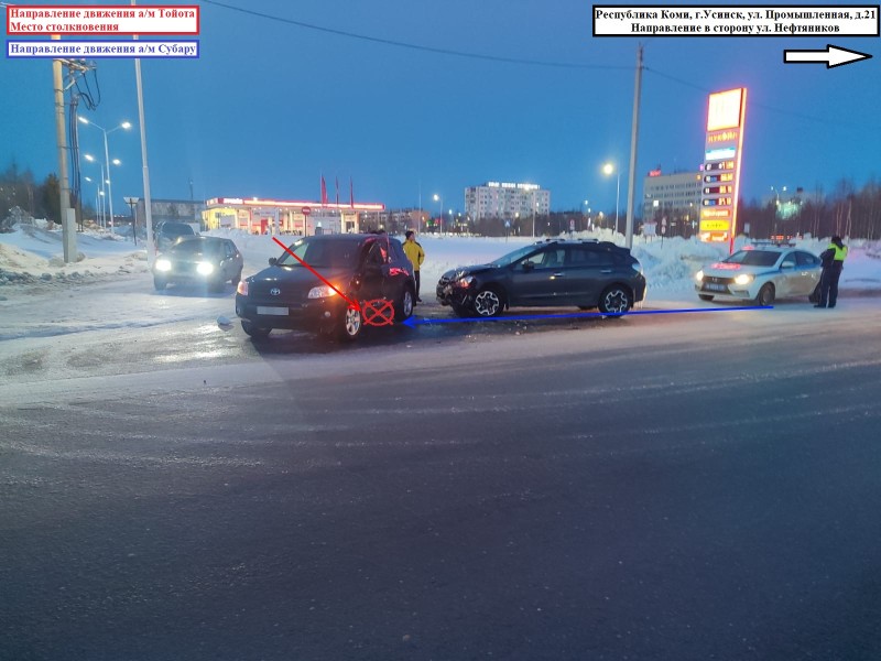 В Усинске после столкновения с Toyota пострадала 71-летняя пассажирка Subaru