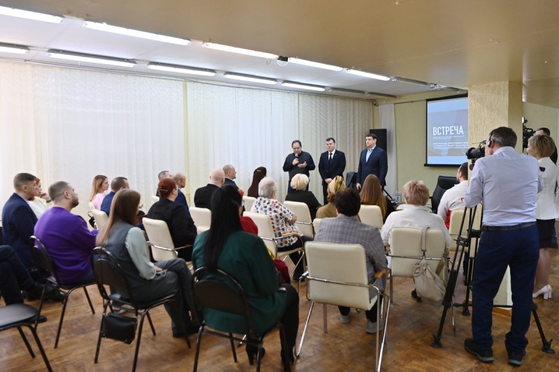 Ростислав Гольдштейн предложил создать в Инте муниципальное дорожное предприятие