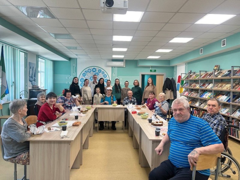 Сотрудники "Коми энергосбытовой компании" в преддверии Дня Победы поздравили детей войны и тружеников тыла Тентюковского ДИПИ