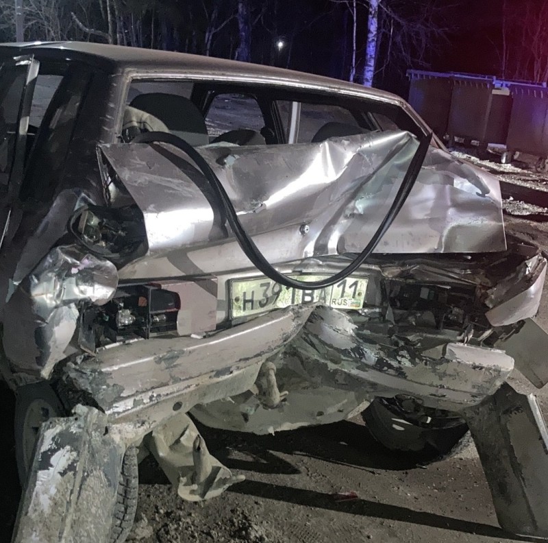 В Ухте водитель внедорожника сбежал с места аварии после ДТП