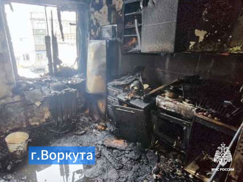 На пожаре в Воркуте спасли восьмерых человек