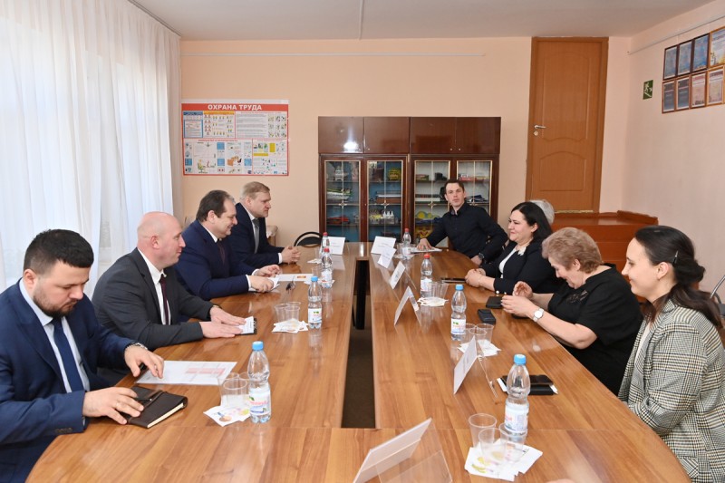 Ростислав Гольдштейн обозначил курс на кардинальное обновление подхода к развитию сельского хозяйства в Коми