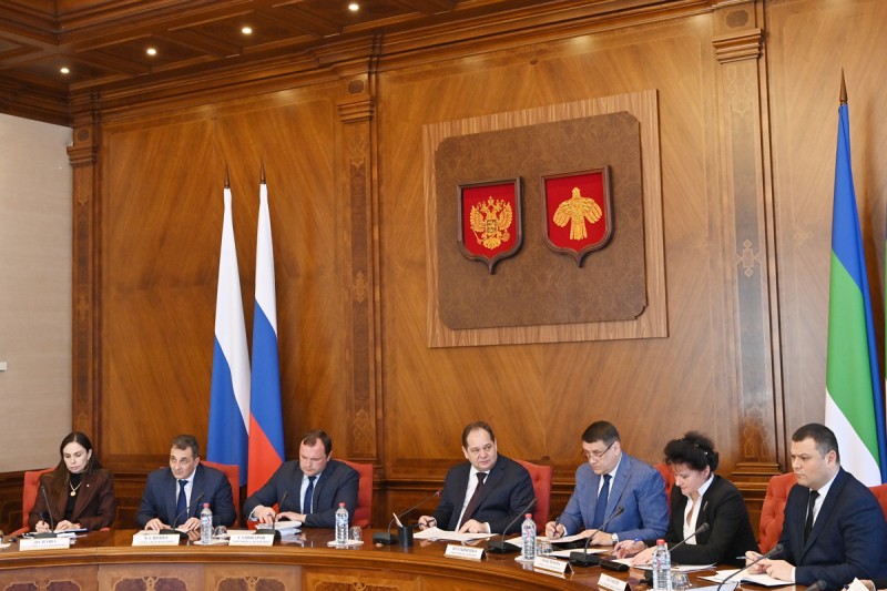 Ростислав Гольдштейн потребовал активизировать работу по модернизации котельных в Коми