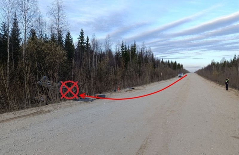 В Удорском районе перевернулся внедорожник Mitsubishi, четыре пассажирки получили травмы