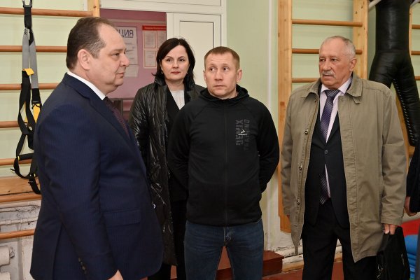 Ростислав Гольдштейн поручил проверить обоснованность заключения об аварийном состоянии дома с секцией самбо в Печоре