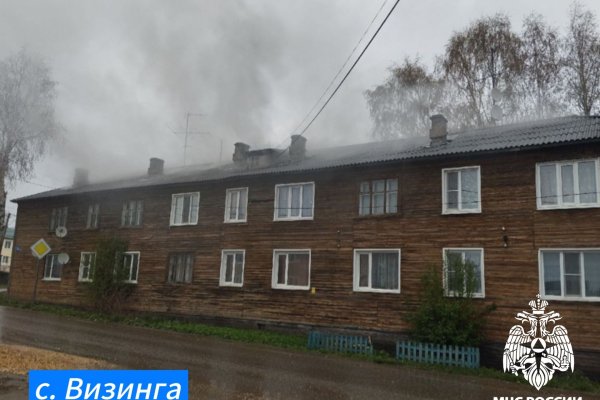 В Коми из горящего дома эвакуировали 25 человек