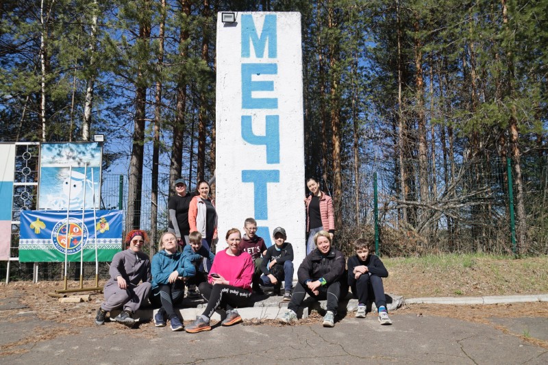 Бронзовые медали, жар в груди и песок на губах: школьники и их родители вернулись с соревнований по спортивному туризму в Сыктывдине