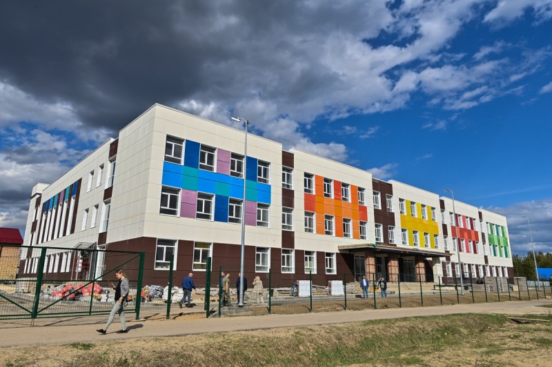 Строительство школы в Ижме вышло на финишную прямую
