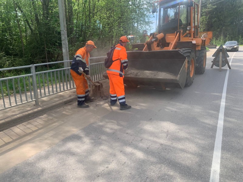 Более 3300 кубометров смёта вывезли с улиц Сыктывкара с конца марта