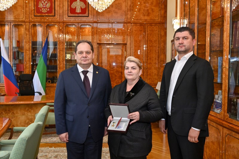 Ростислав Гольдштейн присвоил Николаю Семенюку высшее почётное звание Героя труда Республики Коми посмертно

