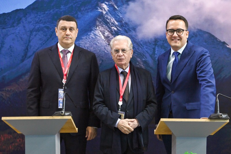 ПМЭФ-2025: Правительство Коми и Государственный Эрмитаж заключили соглашение о сотрудничестве